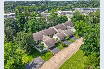 13720 Mason Green Court, Ballwin, MO 63011 - Photo 48