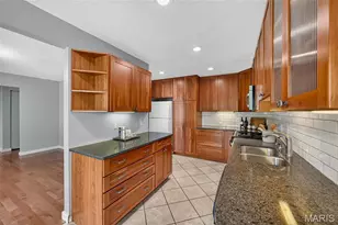 13720 Mason Green Ct, Ballwin, MO 63011 - Photo 16