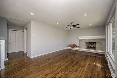 6064 W Cabanne Place, Saint Louis, MO 63112 - Photo 6