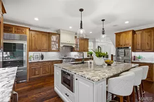 12854 Goodson Rd, Saint Louis, MO 63131 - Photo 32