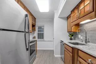 13472 Mason Village Ct, Town and Country, MO 63131 - Photo 8