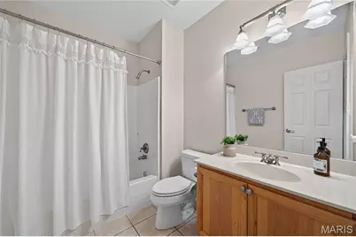 1008 Hawks Landing Drive, Lake Saint Louis, MO 63367 - Photo 38
