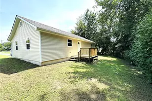 108 N 18th St, Bowling Green, MO 63334 - Photo 14