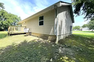 108 N 18th St, Bowling Green, MO 63334 - Photo 4