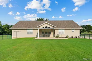 4944 Walnut Grove Dr, Villa Ridge, MO 63089 - Photo 2