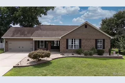 9 Carriage Way E, Saint Peters, MO 63376 - Photo 1