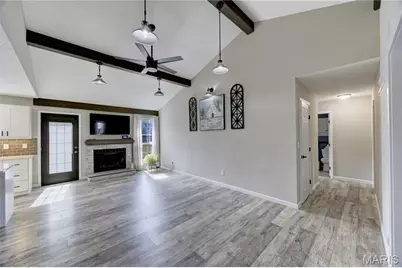 9 Carriage Way E, Saint Peters, MO 63376 - Photo 6