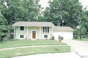 1817 Enola Ct, Kirkwood, MO 63122 - Photo 1