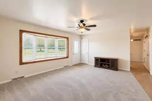 320 N 11th St, De Soto, MO 63020 - Photo 10