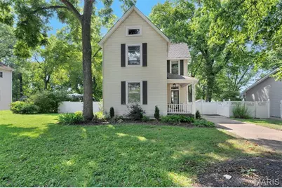 419 S Van Buren Avenue, Kirkwood, MO 63122 - Photo 2