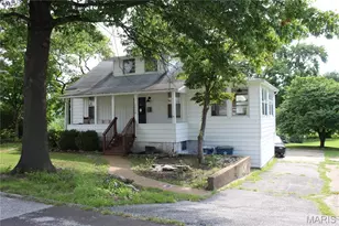 2312 Burns Ave, Overland, MO 63114 - Photo 2