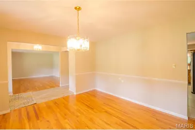 395 Statesman Court, Chesterfield, MO 63017 - Photo 8