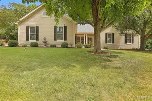 1154 S Charlemagne Dr, Lake Saint Louis, MO 63367 - Photo 2