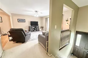 135 Pioneer Trail, Hannibal, MO 63401 - Photo 2