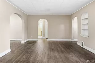 402 Tiffin Ave, Saint Louis, MO 63135 - Photo 2