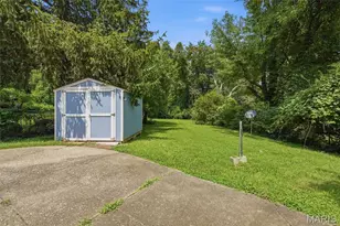7415 Castro Dr, Saint Louis, MO 63135 - Photo 10