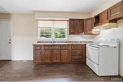 7415 Castro Drive, Saint Louis, MO 63135 - Photo 2