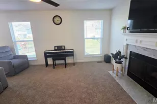 1756 Martingale Ln, Eureka, MO 63025 - Photo 32