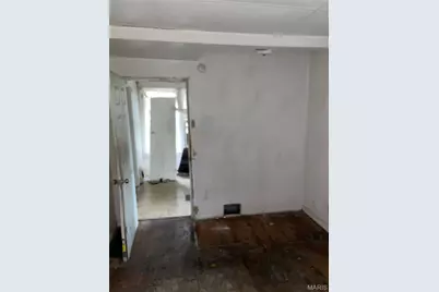 5654 Acme Avenue, Saint Louis, MO 63136 - Photo 6