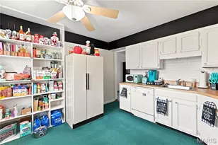 6714 Cherryvale Dr, Hazelwood, MO 63042 - Photo 6