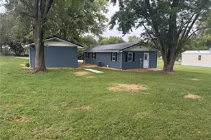 1404 E Ridge Rd, Desloge, MO 63601 - Photo 28