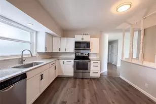 871 Wycliffe Ct, Saint Louis, MO 63125 - Photo 16