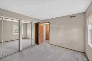 667 S Kirkwood Rd, Kirkwood, MO 63122 - Photo 6