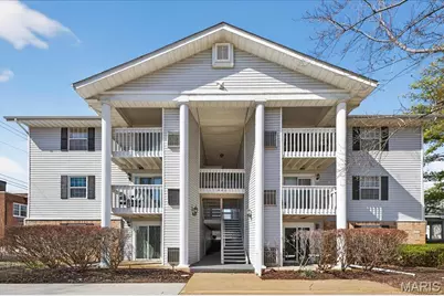 667 S Kirkwood Road #102, Kirkwood, MO 63122 - Photo 1