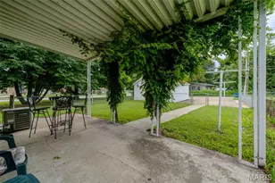 2009 N 3rd St, Saint Charles, MO 63301 - Photo 18