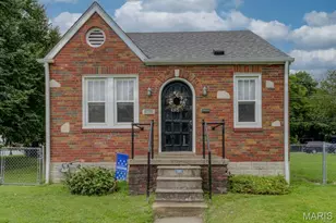 2009 N 3rd St, Saint Charles, MO 63301 - Photo 1