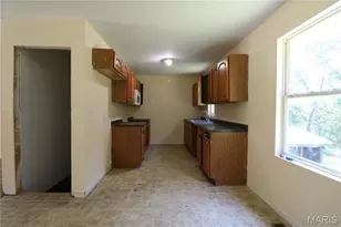 464 Red Fox Dr, Bourbon, MO 65441 - Photo 12