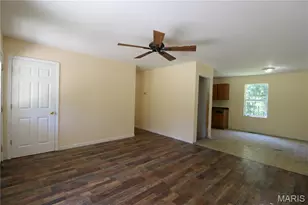 464 Red Fox Dr, Bourbon, MO 65441 - Photo 10