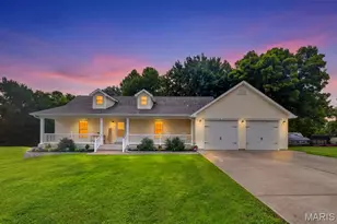 306 Waggoner Blvd, Elsberry, MO 63343 - Photo 2