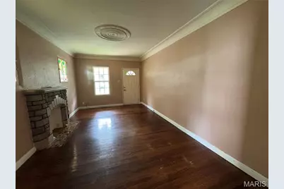 9705 Perrin Avenue, Lemay, MO 63125 - Photo 6
