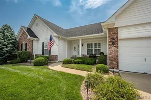 15263 Brightfield Manor Dr, Chesterfield, MO 63017 - Photo 2