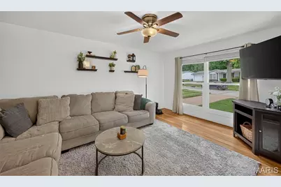 1486 El Camino Drive, Florissant, MO 63031 - Photo 6