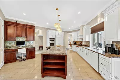 13354 Thornhill Drive, Saint Louis, MO 63131 - Photo 18