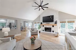 3008 Oakvilla Manor Ct, Oakville, MO 63129 - Photo 12