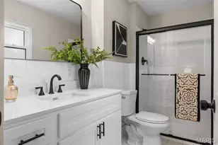 1112 Trieste Dr, Saint Louis, MO 63146 - Photo 20