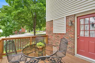 9049 W Swan Cir, Saint Louis, MO 63144 - Photo 16
