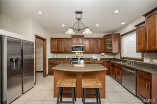 909 Oxford Trail Dr, Saint Peters, MO 63376 - Photo 16