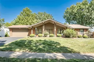 1538 Woodroyal W Dr, Chesterfield, MO 63017 - Photo 1