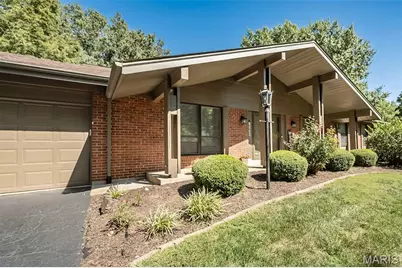 1538 Woodroyal West Drive, Chesterfield, MO 63017 - Photo 2