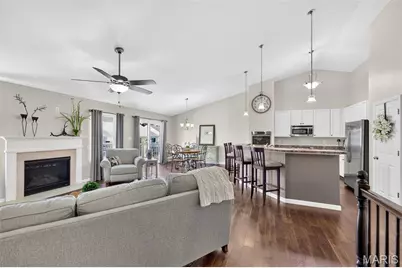 342 Newport Drive, Saint Peters, MO 63376 - Photo 2