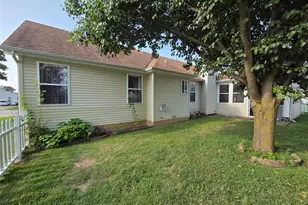 207 Sassafras Parc Dr, O'Fallon, MO 63368 - Photo 4