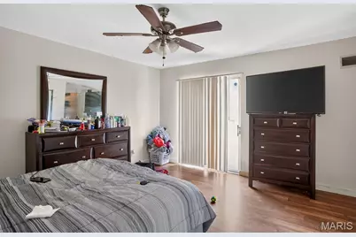 5998 Sir Edward Court, Florissant, MO 63033 - Photo 22