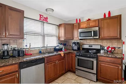 5998 Sir Edward Court, Florissant, MO 63033 - Photo 12