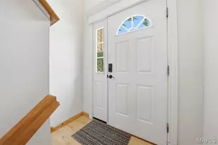 52 Lois Ln, Fenton, MO 63026 - Photo 2