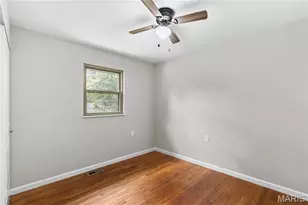 3239 Greenwich Ln, Saint Charles, MO 63301 - Photo 12