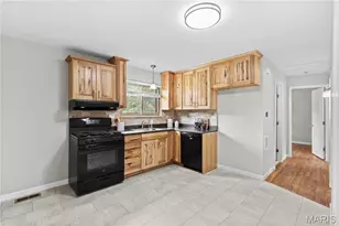 3239 Greenwich Ln, Saint Charles, MO 63301 - Photo 6